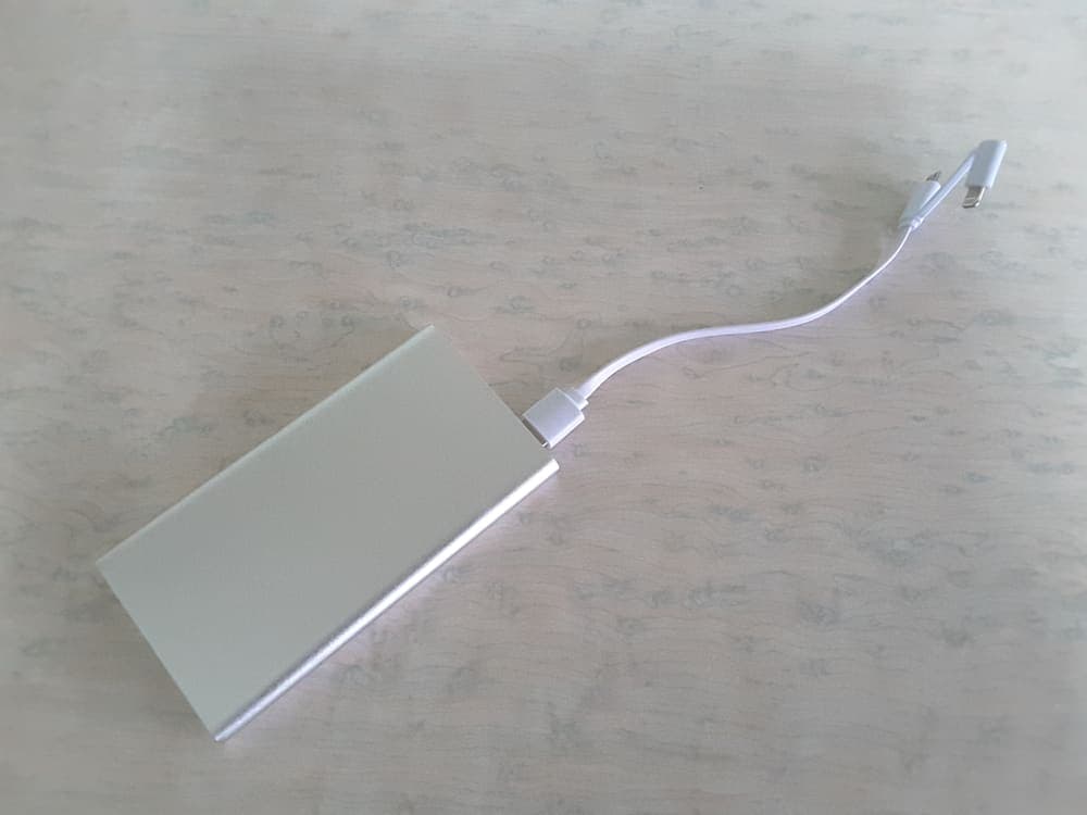 Spigen BoostCharge Studio 8